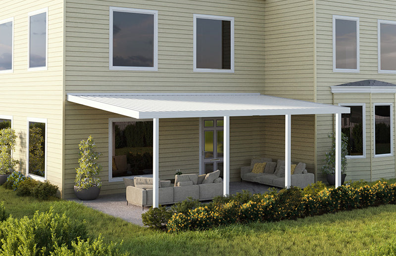 A close up image of the Four Seasons Outdoor Living Solutions Optima Patio Cover with 4 posts supporting the cover. 