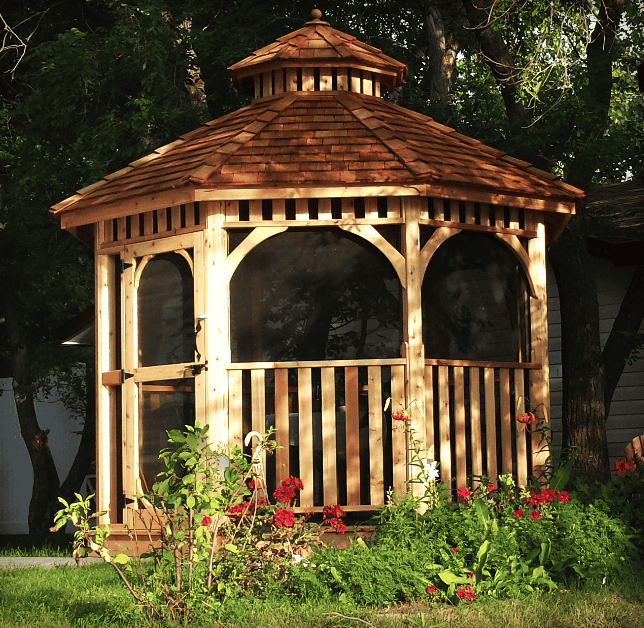Enjoy Outdoor Living Bug-Free with 10' Bayside Gazebo and Screen Kit