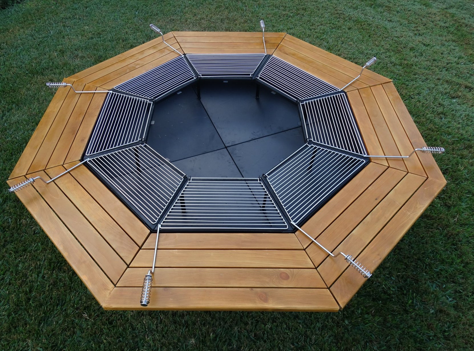 The Jag Eight Fire Pit Grill Unleash Flavorful BBQ Gatherings