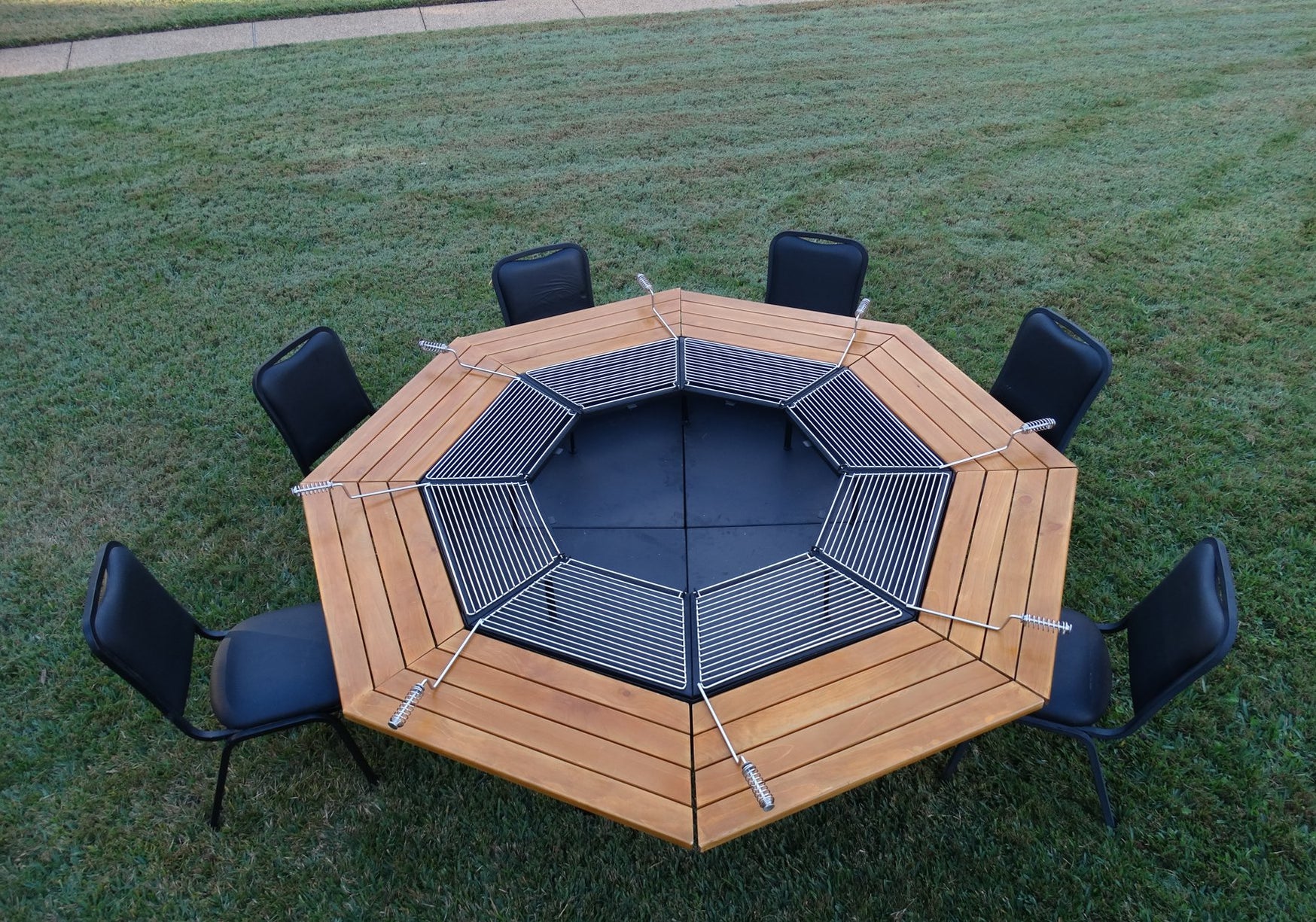 The Jag Eight Fire Pit Grill Unleash Flavorful BBQ Gatherings