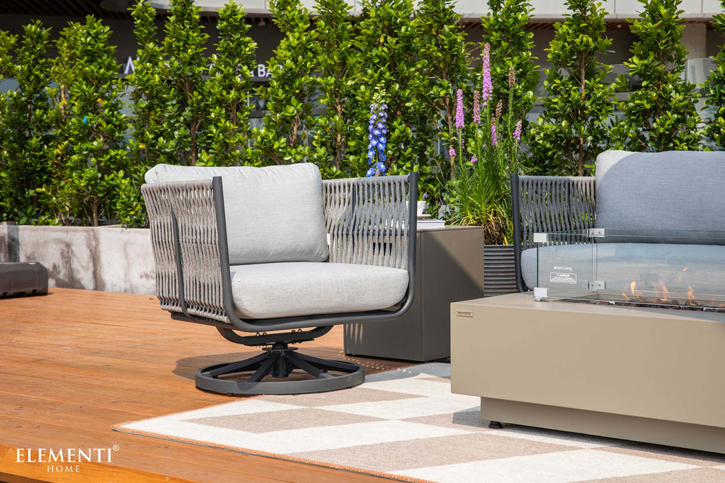 Swivel chair from the Elementi Milano Collection.