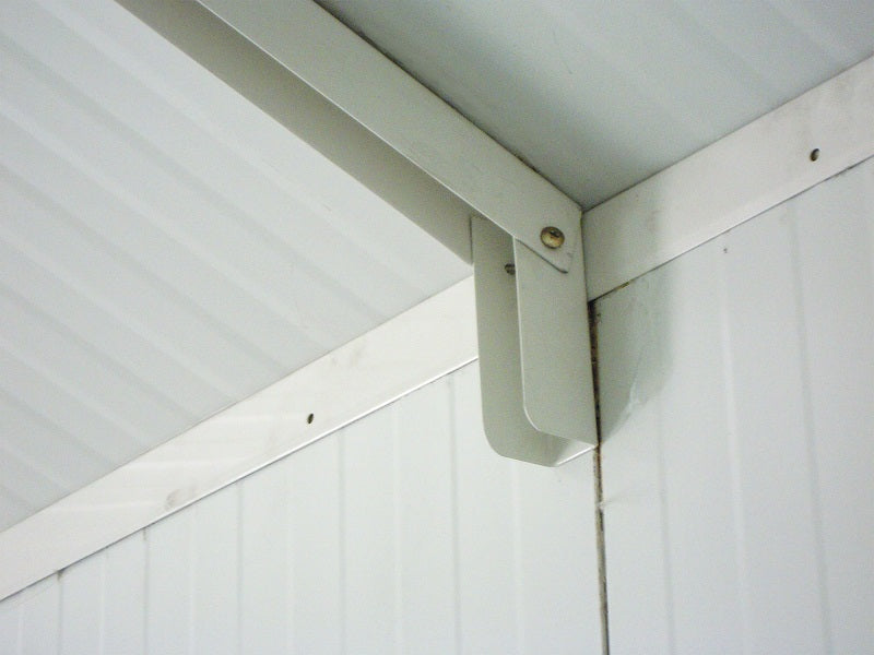 Duramax Gable Roof Building 22x10 - Backyard Oasis close up detail of roof support corners